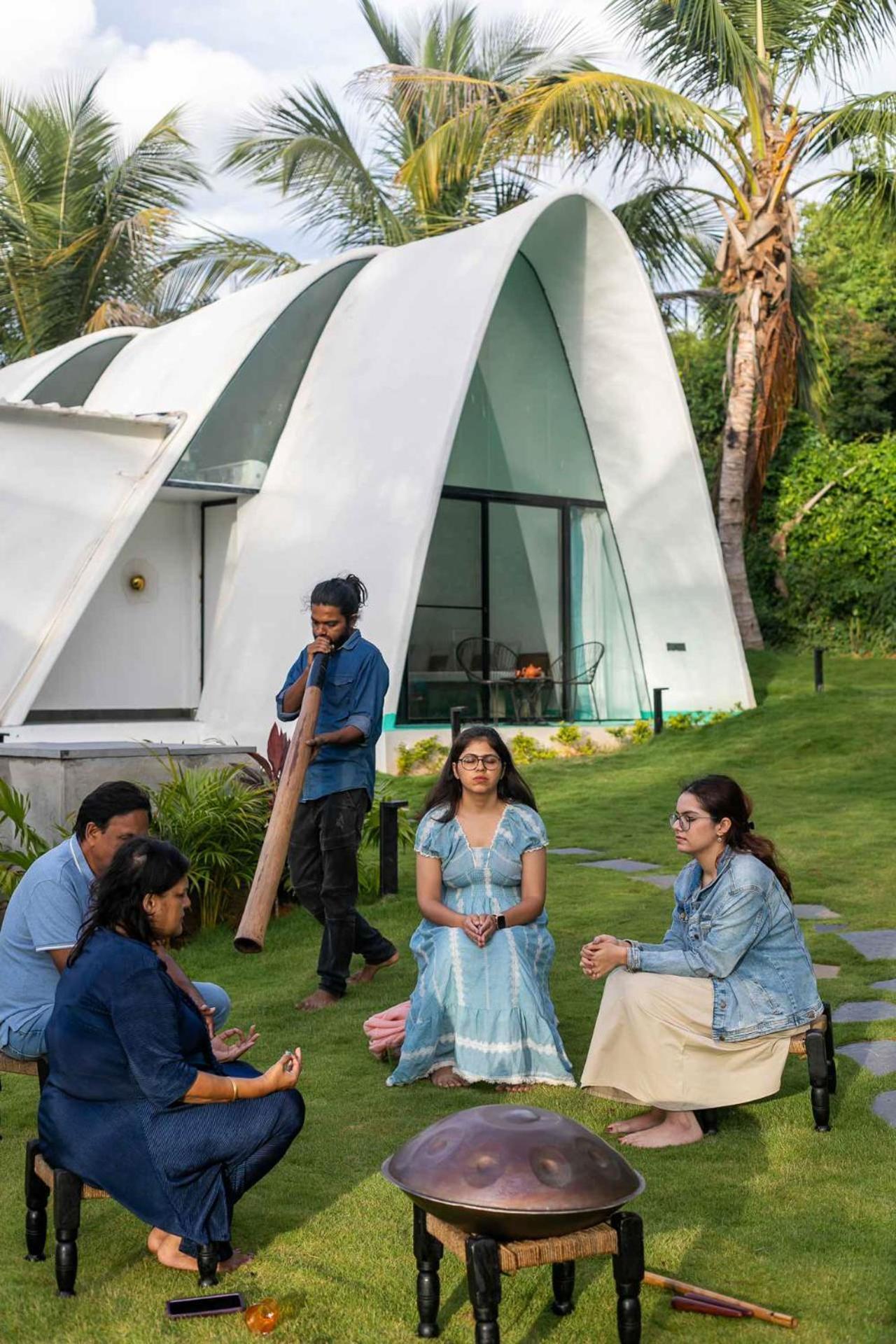 Stayvista At Shwaas Mysore With Private Pool Exteriör bild